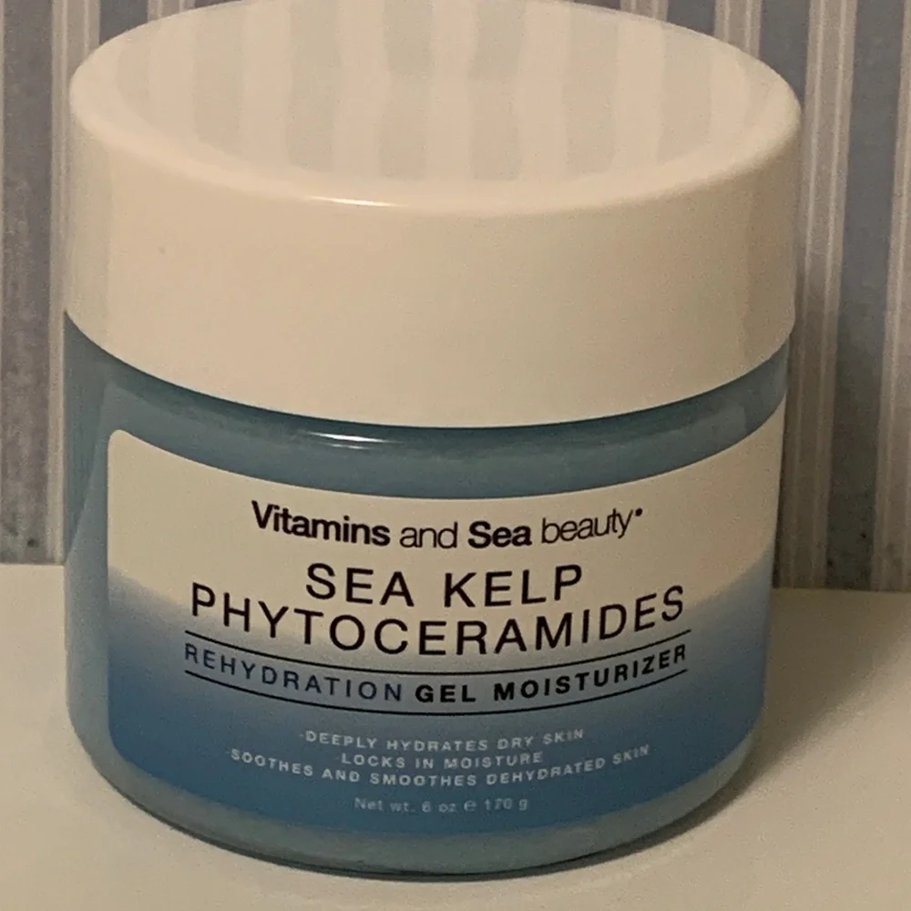 Vitamins and Sea Beauty Sea Kelp + Phytoceramides Rehydration Gel Moisturizer